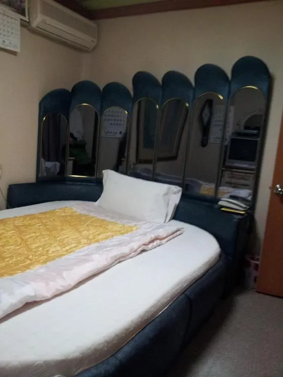 Busan Jang Motel